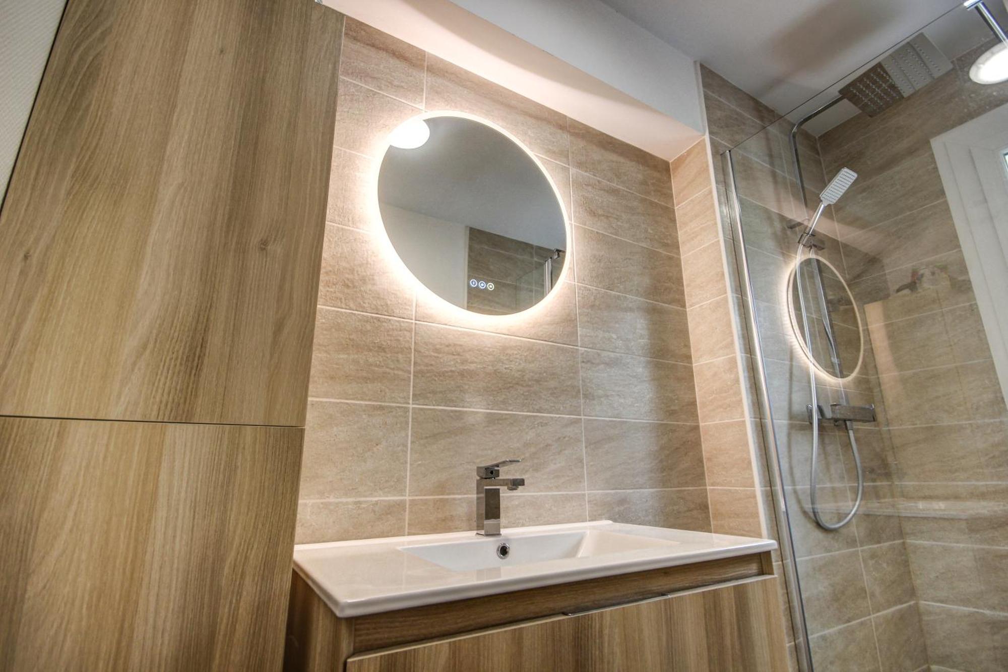 Suite T5 Rennes Gare - Parking Prive Gratuit Eksteriør billede