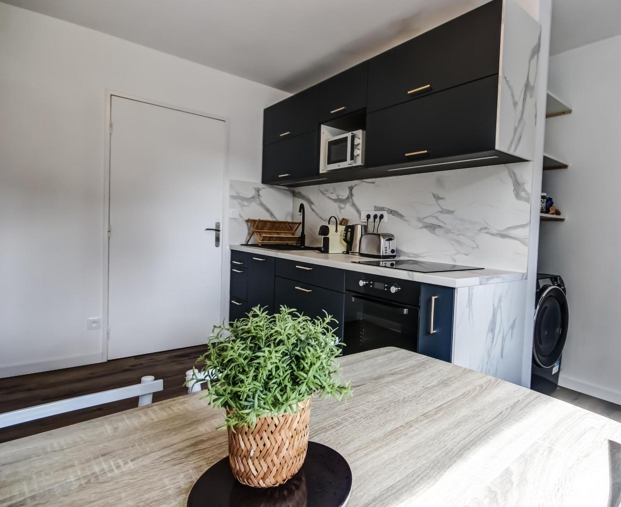 Suite T5 Rennes Gare - Parking Prive Gratuit Eksteriør billede